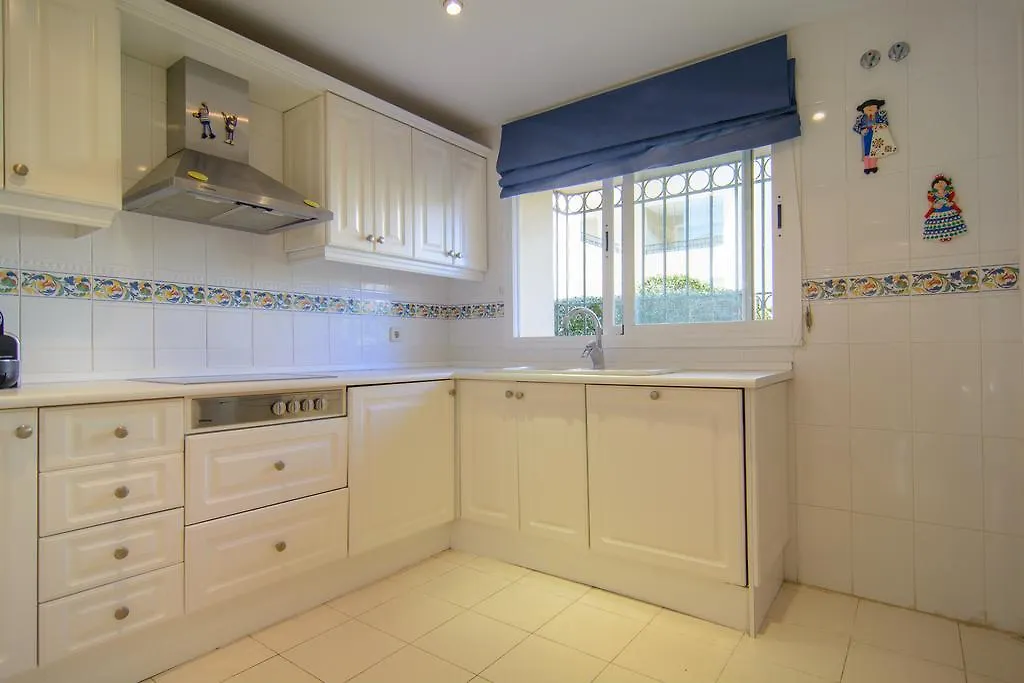 Apartment Hacienda Playa Elviria Marbella 0*,
